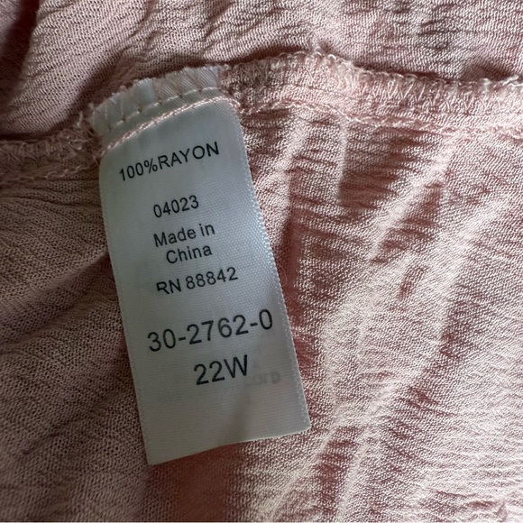 Roaman's Womans Sz 22W Blouse Long Sleeve Floral Lace Pink V Neck Button Front - Picture 10 of 11